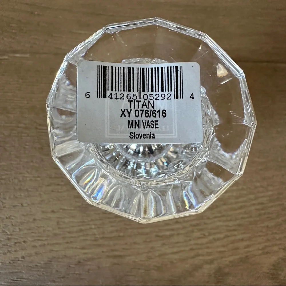 Vintage Mikasa Titan Mini Vase Slovania